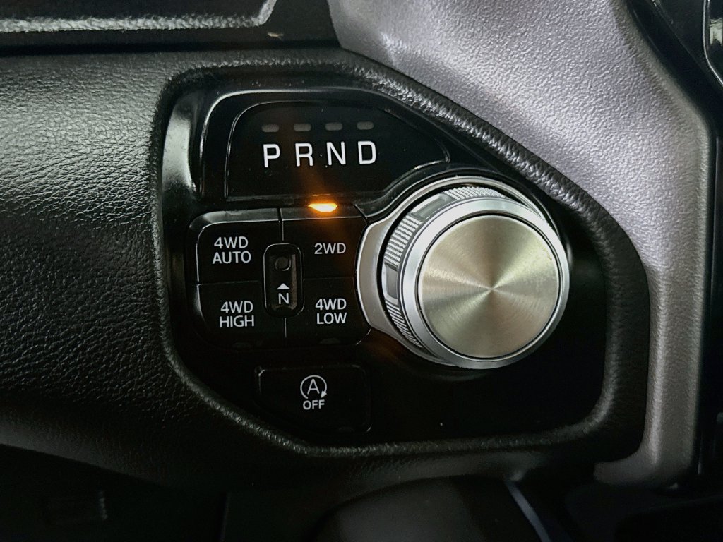 Used 2024 RAM 1500 Laramie AWD/4WD image 11