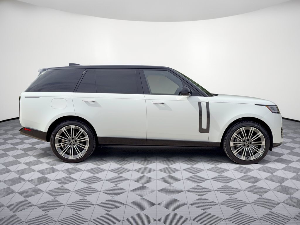 Used 2024 Land Rover Range Rover Long Wheelbase SE AWD/4WD image 8