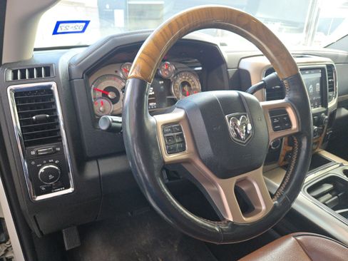 Used 2018 RAM 3500 Laramie Longhorn image 10