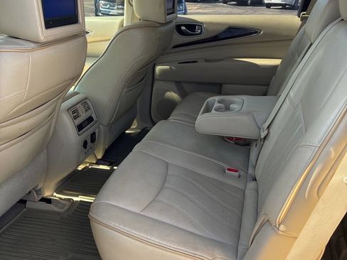 Used 2013 INFINITI JX35 AWD w/ Premium Pkg image 3