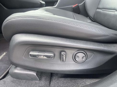 Used 2026 Honda CR-V EX-L image 15