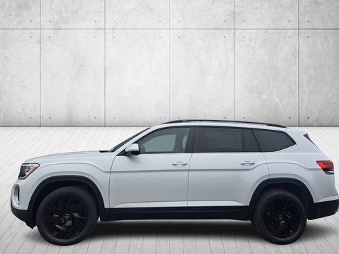 New 2026 Volkswagen Atlas SE FWD image 7
