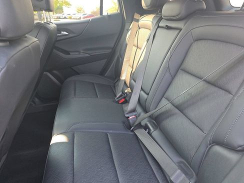 Used 2025 Chevrolet Equinox LT w/ Convenience Package II FWD image 19