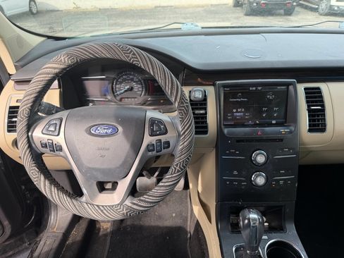 Used 2013 Ford Flex SEL FWD image 12
