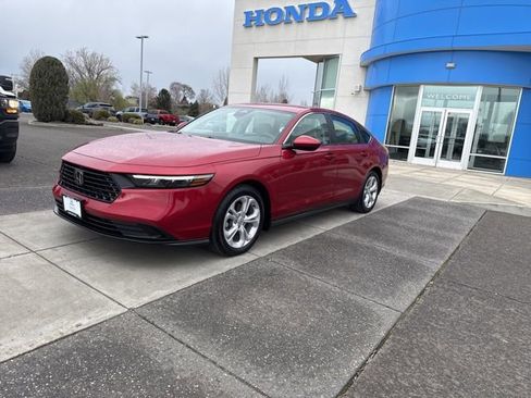 Certified 2025 Honda Accord LX image 12