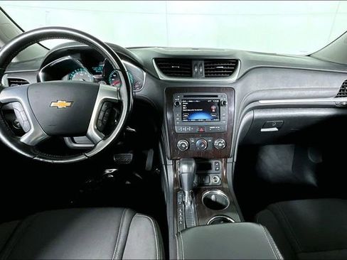 Used 2017 Chevrolet Traverse LT image 13