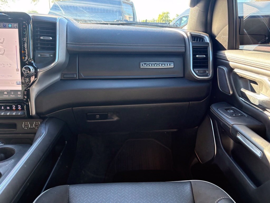 Used 2023 RAM 1500 Laramie AWD/4WD image 7