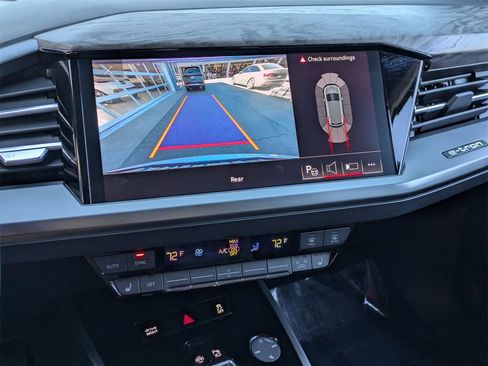 Used 2023 Audi Q4 e-tron Prestige image 13