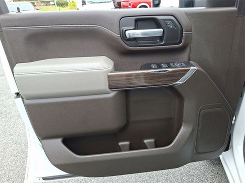 Used 2022 Chevrolet Silverado 2500 LT w/ Convenience Package image 12