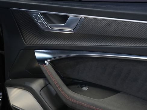 Used 2024 Audi RS 6 performance image 24