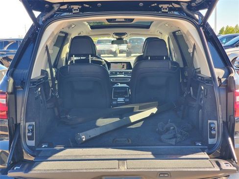 Used 2022 BMW X7 xDrive40i w/ Premium Package image 8