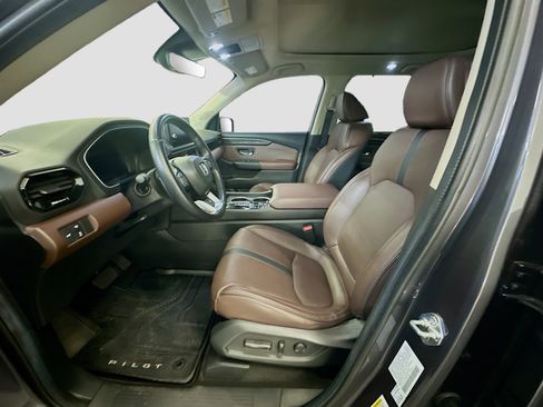Used 2024 Honda Pilot Elite image 13