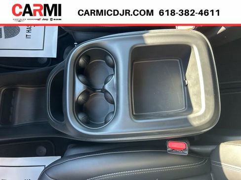 New 2026 Chrysler Pacifica Select image 24