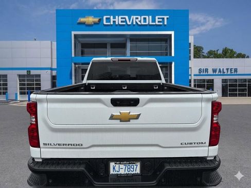 Used 2024 Chevrolet Silverado 2500 Custom w/ Custom Value Package image 23