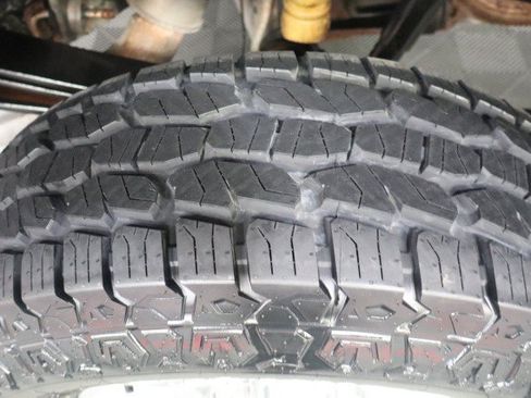Used 2024 Ford F250 XLT w/ FX4 Off-Road Package AWD/4WD image 95