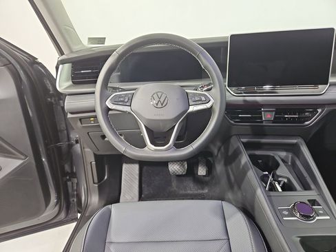 New 2026 Volkswagen Tiguan SE AWD/4WD image 13