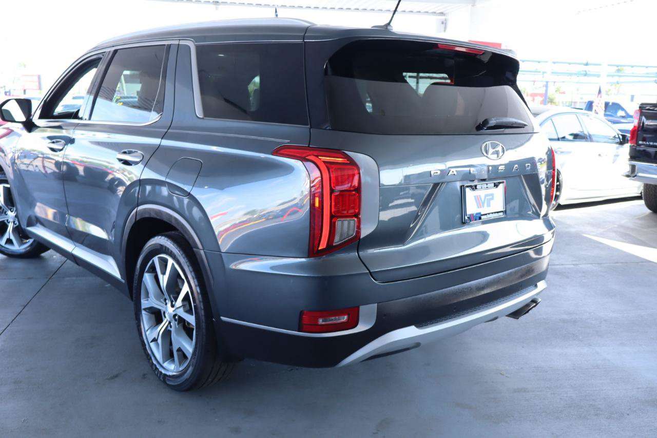 Used 2020 Hyundai Palisade SEL w/ Premium Package FWD image 9