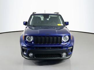 Used 2019 Jeep Renegade Altitude w/ UConnect 8.4 Nav Group FWD video 2