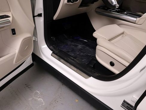 Certified 2026 Mercedes-Benz GLA 250 4MATIC image 25