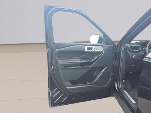 Certified 2022 Ford Explorer ST-Line w/ Class IV Trailer Tow Package image 13
