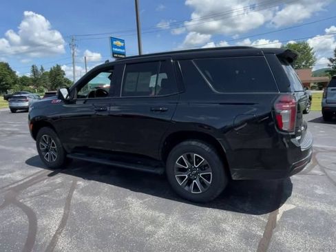 Used 2024 Chevrolet Tahoe Z71 w/ Luxury Package AWD/4WD image 6