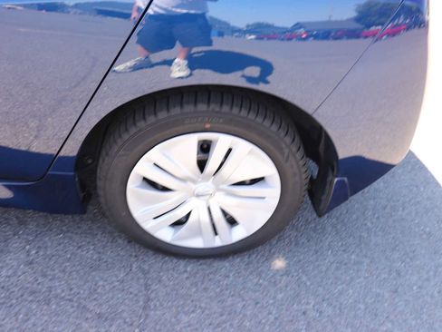 Used 2022 Nissan Leaf S FWD image 9