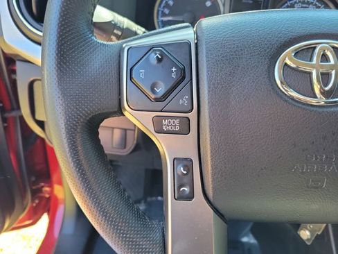 Used 2021 Toyota Tacoma SR5 AWD/4WD image 14