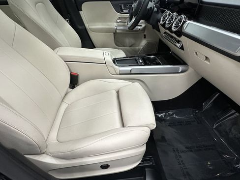Certified 2024 Mercedes-Benz GLB 250 image 15