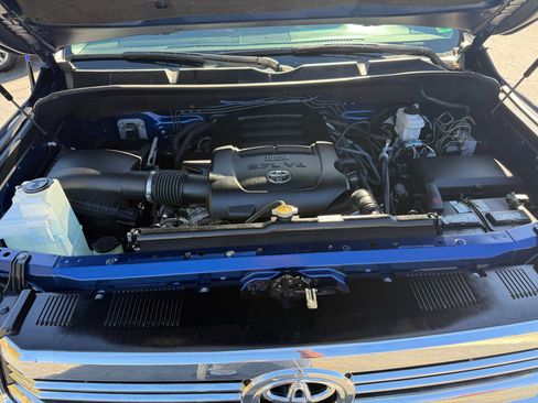 Used 2015 Toyota Tundra SR5 w/ TRD Off Road Package image 36