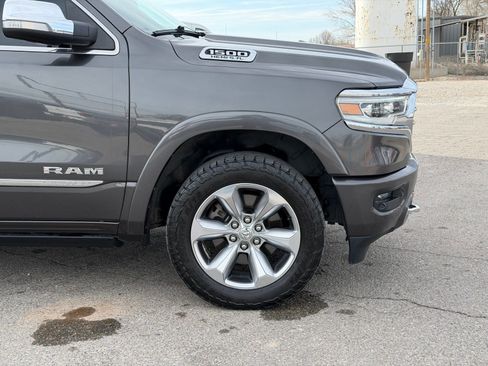 Used 2019 RAM 1500 Limited w/ Body Color Bumper Group AWD/4WD image 4