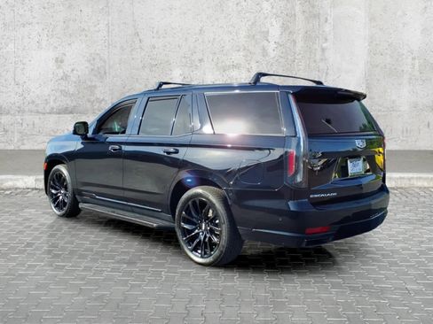Used 2022 Cadillac Escalade Sport w/ Touring Package AWD/4WD image 9