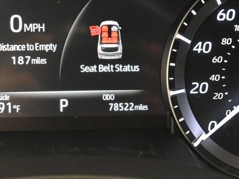 Used 2021 Toyota Highlander XSE FWD image 12