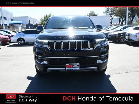 Used 2024 Jeep Wagoneer L Series II image 2