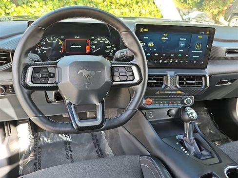 Used 2025 Ford Mustang Coupe image 15