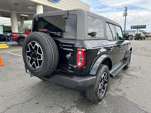 New 2025 Ford Bronco Outer Banks image 3
