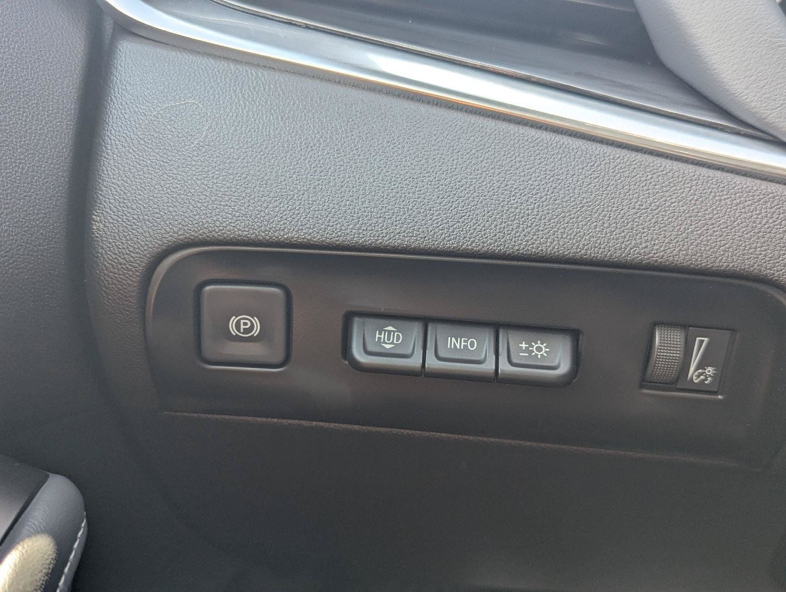 Used 2022 Buick Enclave Premium FWD image 29
