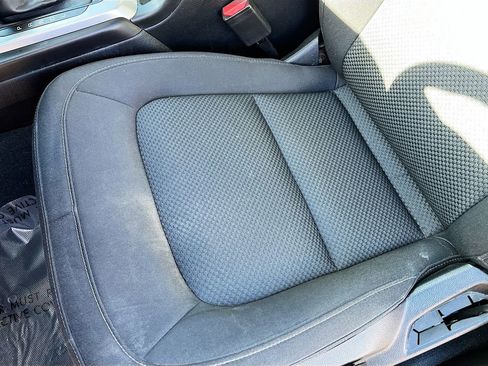 Used 2021 Chevrolet Colorado LT w/ LT Convenience Package image 18