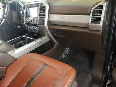 Used 2019 Ford F350 King Ranch w/ FX4 Off-Road Package image 21