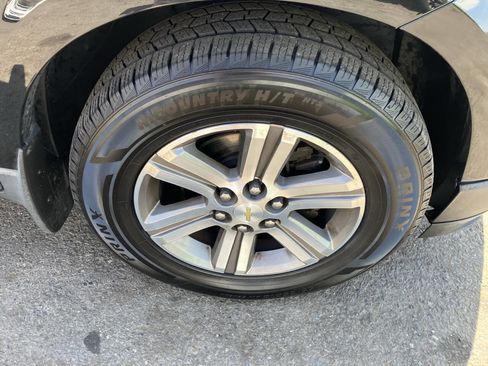 Used 2016 Chevrolet Traverse LT image 15