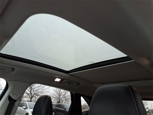 Certified 2022 Ford Escape Titanium image 14