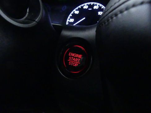 Used 2023 Honda HR-V LX image 14