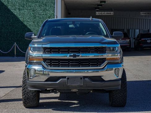 Used 2018 Chevrolet Silverado 1500 LT w/ All Star Edition image 4
