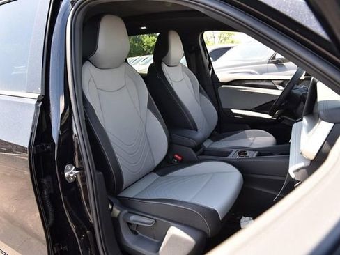 New 2026 Volkswagen Tiguan SE R-Line AWD/4WD image 20