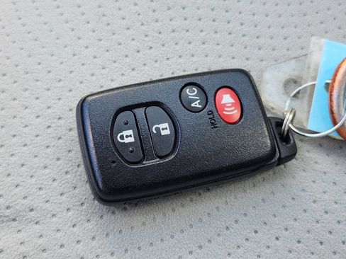 Used 2012 Toyota Prius Three w/ Solar Roof Pkg FWD image 30