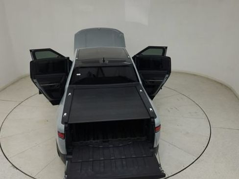 Used 2022 Rivian R1T Adventure AWD/4WD image 34
