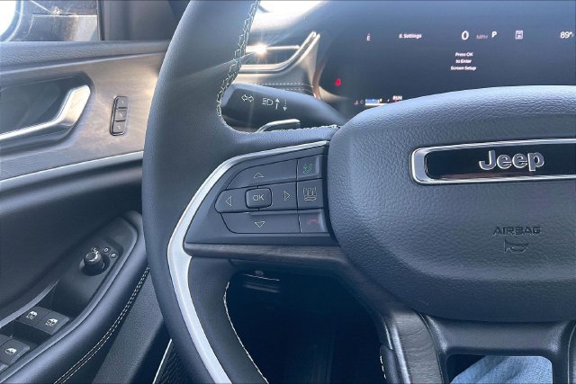 New 2026 Jeep Grand Cherokee Limited AWD/4WD image 18