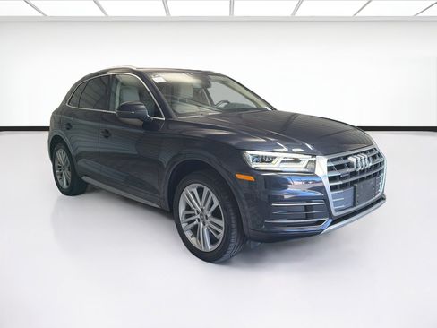 Used 2019 Audi Q5 2.0T Premium Plus w/ Premium Plus Package AWD/4WD image 3