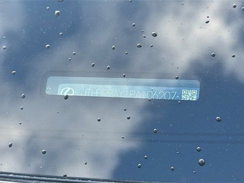 Used 2023 Lexus LC 500 Coupe w/ Performance Package image 8