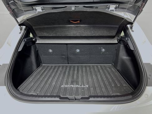 Certified 2025 Toyota Corolla SE image 21