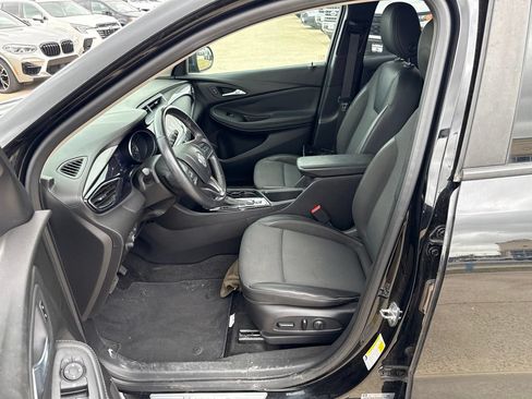 Used 2022 Buick Encore GX Select w/ Experience Buick Package FWD image 18